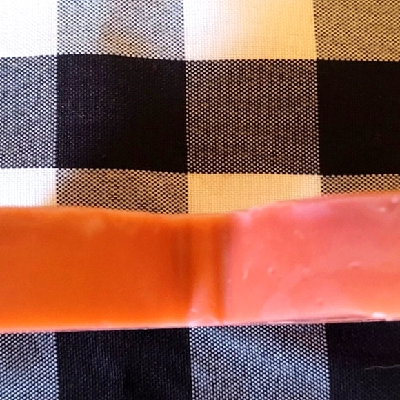 🧼🫧 Vegan Goat Milk Women's Soap 🦋 - Picture 5 of 8